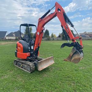 รถขุดขนาดเล็ก Kubota KX033-4 รุ่นขายดีที่สุด เครื่องยนต์ดีเซล พร้อมระบบไฮดรอลิกเสริมและตัวเลือกห้องโดยสาร - Product Image 1