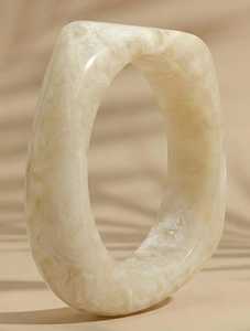 Brazalete de Resina MN Exports para Mujer, Diseño Redondo Blanco Liso, Joyería Elegante de Moda, Regalo Religioso Islámico de la India - Product Image 3