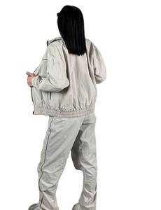 Ensemble coupe-vent surdimensionné en nylon personnalisable avec logo, pour femme, grandes tailles, idéal pour l'hiver - Product Image 6