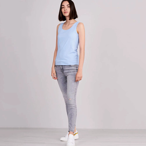 Camiseta de Tirantes de Punto para Mujer, Color Azul Claro Sólido, Cuello Redondo, Corte Regular Informal, Transpirable, 100% Algodón - Product Image 4