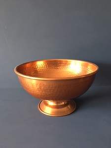 Cuenco de cobre martillado tradicional para una auténtica experiencia gastronómica india, hecho a mano con calidad premium. - Product Image 2