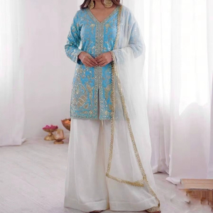 เปิดตัวชุดปาร์ตี้ใหม่ล่าสุด เสื้อผ้าไหมเนื้อหนักพร้อมกางเกงพลัสโซและผ้าคลุมไหล่ - Product Image 1