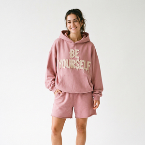 Ensemble de survêtement deux pièces pour femme en molleton 100 % polyester, manches longues, coupe ample, broderie effet usé, idéal pour l'hiver - Product Image 1