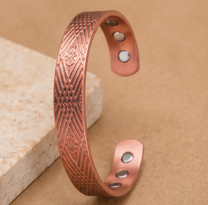 Pure Copper Geometric Diamond Engraved Magnetic Open Cuff Therapy Bracelet Fashionable Metal Jewelry Exquisite Embossed Design - Product Image 4