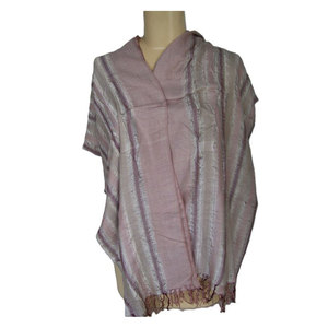 Écharpe châle longue et élégante en coton doux à carreaux rose clair pour femme – Respirante, confortable et décontractée - Product Image 5