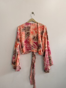 Blusa de seda bohemia al por mayor, de manga larga y corte recortado, estilo retro para mujer - Product Image 2