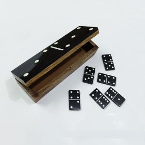 Boîte de rangement classique pour dominos avec couvercle coulissant, jeu de dominos de style vintage avec tuiles finition ivoire pour une soirée de jeu élégante - Product Image 5