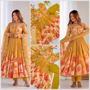 ชุดเดรส Anarkali ผ้าออร์แกนซ่าเนื้อนุ่มสำหรับผู้หญิง ประดับด้วยลูกปัดเย็บมือ พร้อมผ้าคลุมไหล่ผ้าไหมเนย ทรงปกติ รุ่น WSP 1407 - Product Image 3