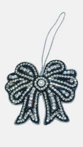 Décoration suspendue artisanale en forme de nœud avec broderie Zari, perles et pierres – Décoration ethnique décorative pour la maison et les fêtes - Product Image 3