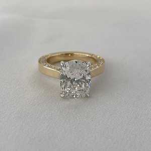 Bague de fiançailles en diamant de laboratoire de haute qualité, 2,02 carats, taille coussin, or jaune 14 carats, bijou solitaire pour mariée - Product Image 1