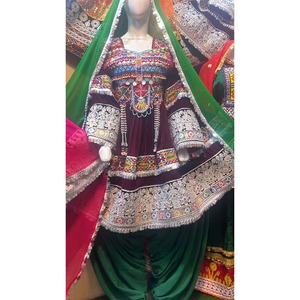 Robe traditionnelle afghane brodée à la main |   Tenue culturelle afghane |   Robes longues afghanes brodées à la main |   Mariage afghan - Product Image 3