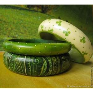 Brazaletes de Madera Pintados a Mano con Diseños Florales, Pulseras Vibrantes Pintadas para Bodas y Festivales - Product Image 2