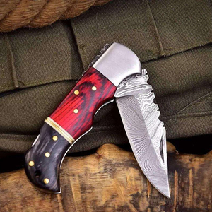 Couteau de chasse artisanal avec manche en résine, couteau à lame fixe en damas sur mesure - Product Image 6