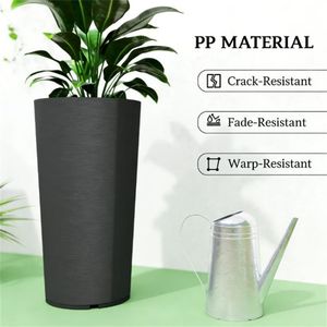 Set di 2 Vasi e Fioriere in Plastica Nera per Esterni, Decorazione da Giardino - Product Image 3