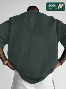 เสื้อยืดคอกลมแขนสั้นทรงโอเวอร์ไซส์สีพื้นสำหรับผู้ชาย ผ้าฝ้าย 100% ทรงลำลอง ผ้าเจอร์ซีย์ถัก ทรงปกติ ความยาวปกติ พิมพ์ลายพัฟฟ์ลำลอง - Product Image 2