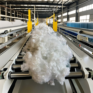 Fibre de polyester filée 100 % recyclée PET du fabricant vietnamien Vikohasan, fibre discontinue 3D HCS blanche siliconée pour matériau de rembourrage - Product Image 1