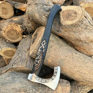 Hache Tomahawk avec manche en bois de rose sculpté, lame en acier Damas gravée, qualité industrielle pour la survie - Product Image 6