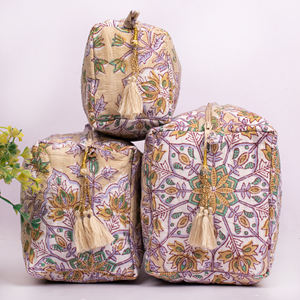 Juego de Bolsas de Maquillaje con Estampado Floral Hechas a Mano, de Algodón Acolchado, 3 Piezas, con Cierre, para Viaje, Lavables, para Guardar Artículos de Aseo, Venta al Por Mayor - Product Image 2