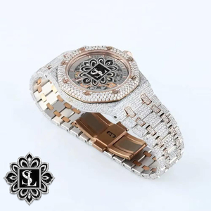 Montre de sport chronographe haut de gamme avec mouvement à quartz en moissanite et boîtier en métal |   Montre analogique en caoutchouc unisexe de luxe personnalisée style hip-hop glacé - Product Image 2