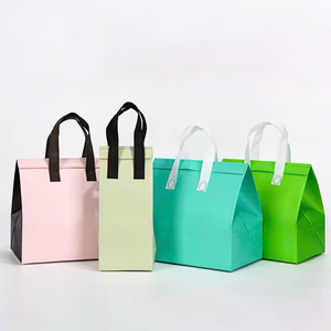 Top Quality Non Woven Insulated Takeaway <b>Bag</b> Self-Adhesive Picnic Disposable <b>Cool</b> Thermal <b>Bag</b> Large Cooler <b>Bag</b> Folding - Product Image 4