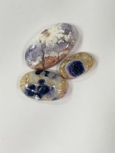 Lot de 10 cabochons en pierre naturelle violette de qualité AA, 43g, vente en gros de pierres précieuses en vrac pour la fabrication de bijoux, fournisseur en gros - Product Image 5