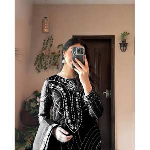 Conjunto superior e inferior de mujer de diseñador con Dupatta para ropa de fiesta - Product Image 4