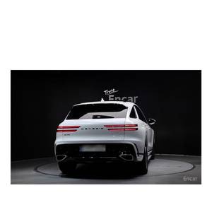 Genesis GV70 2.5T 2024 Gasolina 2WD con 6,948 km, Caja de Cambios Automática, Asientos de Cuero, Cámara Trasera - Product Image 4