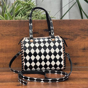 Nuevo bolso de lona pequeño de cuero genuino auténtico personalizado diseño a cuadros de moda bolso de lona de viaje y fin de semana para mujer - Product Image 4