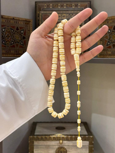 Tasbih islamique en résine époxy de qualité supérieure, perles de prière en cristal, chapelet musulman pour le Dhikr, design artisanal - Product Image 4