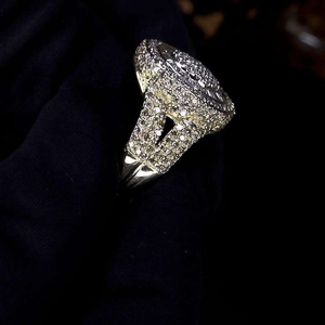 Anillo de lujo estilo reloj con incrustaciones de moissanita, brillante, de plata 925, joyería llamativa para hombre, regalo de boda, anillo elegante y moderno. - Product Image 3