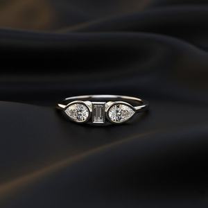 Bague à trois pierres en moissanite taille poire et taille baguette pour femme, en argent 925 original, bijoux de mariée modernes et raffinés, cadeau pour partenaires - Product Image 6