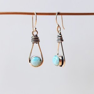 Boucles d'oreilles pendantes en larimar bleu, plaquées argent sterling, bijoux en pierres précieuses faits à la main, cadeau pour femme, boucles d'oreilles tendance - Product Image 3