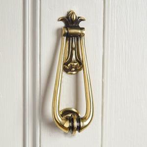 Compre un timbre para puerta con diseño antiguo, hecho de metal con acabado dorado, para uso en puertas exteriores. - Product Image 6