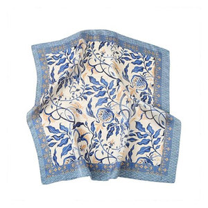 Bandana pour femme en satin, style unique, décontracté, fabriqué au Pakistan, respirant, avec design personnalisé, en vente en ligne - Product Image 1