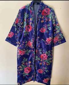 ชุดคลุมกิโมโนผ้ากำมะหยี่พิมพ์ลายอินเดียขายส่ง พร้อมเข็มขัด ชุดคลุมฤดูหนาวสำหรับทุกเพศ ชุดนอนกิโมโนยาวทำมือสำหรับผู้หญิง - Product Image 3