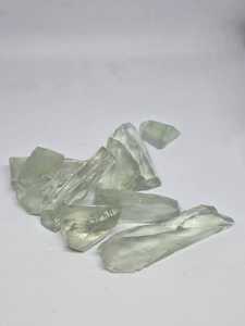 Pierre de cristal d'améthyste verte brute naturelle, pointe irrégulière de quartz, pierre précieuse brute - Product Image 3