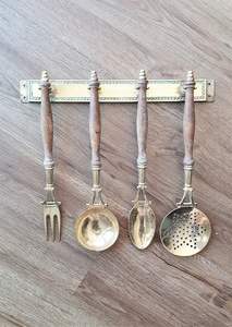 Juego de Cubiertos Vintage de Latón con Mangos de Madera, Resistentes al Óxido, con Acabado de Alto Brillo, Vajilla para Catering - Product Image 4