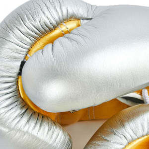 Guantes de Boxeo Muay Thai de Último Diseño del Fabricante, Guantes de Boxeo Profesionales de Cuero con Diseño Personalizado para MMA, Guantes Spearing - Product Image 4