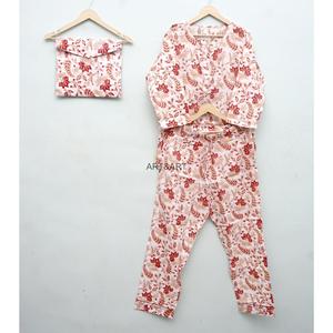 Conjunto de pijamas de algodón 100% con estampado floral para mujer, pijama de manga larga con cuello redondo, ropa de dormir informal para verano y primavera - Product Image 2