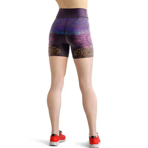Shorts de yoga taille haute pour femmes, imprimé motif mandala, en spandex et polyester, extensible dans les quatre sens, taille élastique, pour entraînement et fitness - Product Image 2