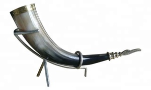 Corne de bière Viking de buffle naturel support d'animaux sculpté accessoires de barre nautique pour les reconstitutions de festivals disponibles en vrac - Product Image 3