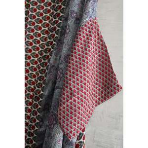 Kimono Corto de Seda India Hecho a Mano para Mujer, Estampado, para Dormir, Descansar y Spa - Product Image 3