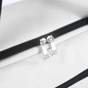 Sac de voyage noir de bonne qualité, tendance, avec logo personnalisé, imperméable, pour femmes et hommes, grand sac de sport classique et durable - Product Image 6