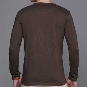 T-shirt à manches longues pour tous les jours, tissu léger, écologique, col rond, coton/polyester, coupe confortable, parfait pour les occasions décontractées - Product Image 2