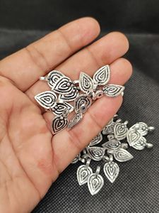 Collar de boda con colgante de latón, dijes tribales, cadena de eslabones y piedra de labradorita, chapado en plata - Product Image 2