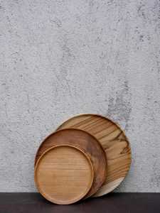Ensemble d'assiettes de service en bois faites à la main, design minimaliste, finition naturelle, vaisselle, bol pour la cuisine, cadeau - Product Image 5