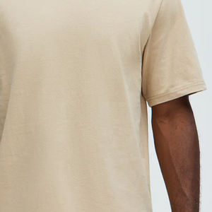 เสื้อยืดผู้ชายสไตล์ทันสมัยและตามเทรนด์ รองรับการพิมพ์โลโก้ตามสั่ง พร้อมตัวเลือกบรรจุภัณฑ์ / สำหรับผู้ซื้อขายส่งแบบลำลอง - Product Image 4