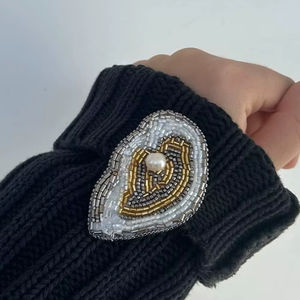 Abalorio colgante de cuentas de semilla y bordado para bolsos de verano, abalorio de diseñador para bolso con delicados elementos de bordado de cuentas - Product Image 6