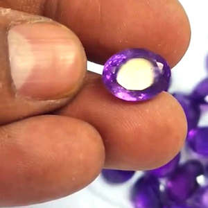 ทัวร์มาลีน 77.4 กะรัต ทับทิมกรุงเทพ 235 กะรัต อเมทิสต์เจียระไน 233 กะรัต ทับทิม 45 กะรัต และทัวร์มาลีน 130 กะรัต - รายการที่จองไว้สำหรับนูร์ - Product Image 2