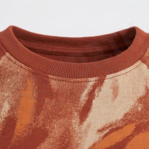 Top Deportivo Corto Tie Dye para Mujer, Ropa Deportiva Moderna y Elegante, Ropa de Gimnasio a la Moda - Product Image 4